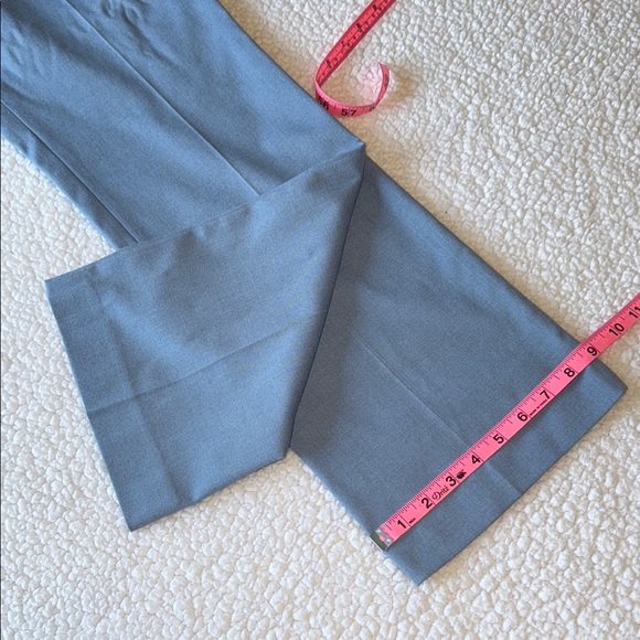 EUC LOFT Trouser Pants. Size 6P - Picture 16 of 16